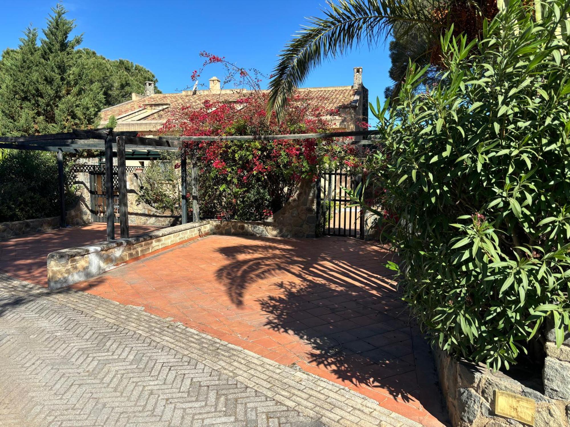 Villa Al Mare Baia Emiri Mazzaforno Чефалу Экстерьер фото